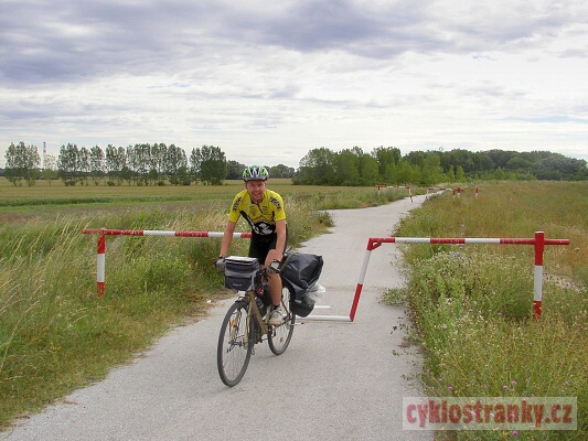 Vprava 2004  Pes Slovensko dom