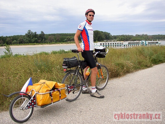 Vprava 2004  Pes Slovensko dom