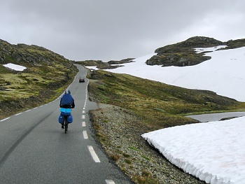 Na silnici Aurlandsvegen alias Snow Road