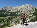 Stoupání z osady Erakovići na krasové náhorní planině NP Lovćen