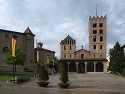 Románský klášter Monestir de Santa Maria v Ripollu