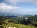 Východní výhled ke Costa Brava od Turó de l'Home v Montsenách