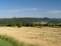 Výhled přes vesnici Clémensat k Puy de Dôme