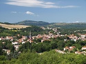 Obce St-Amant-Tallende (v popředí) a St-Saturnin (v pozadí)