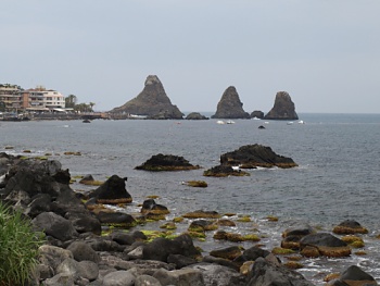 Isole dei Ciclopi u Aci Trezza