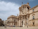 Katedrála Santa Maria delle Colonne na náměstí Piazza del Duomo ve městě Siracusa