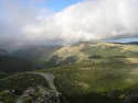 Výhled přes údolí Rio Zêzere v pohoří Serra da Estrela