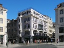 Praça Dom Pedeo IV se stanicí Rossio v lisabonské čtvrti Baixa