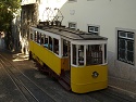 Elevador do Glória v lisabonské čtvrti Bairro Alto