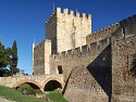 Hradby vnitřního hradu Castelo de São Jorge v Lisabonu