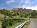 Výhled zpět na skalnatý hřeben Monte Albo