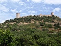 Hradby Castelo Malaspina nad městem Bosa