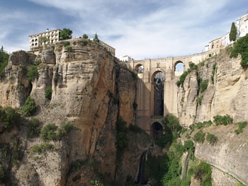 Ronda s mostem Puente Nuevo nad kaňonem El Tacho