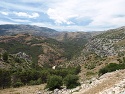 Výhled z Miradoru del Guarda Forestal do přírodního parku Sierra de las Nieves u městečka El Burgo