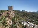 Věž maurského hradu nad městečkem Zahara de la Sierra