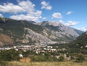 Výhled na St-Jean-de-Maurienne v údolí Arc