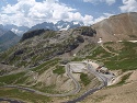 Výhled k Chalet du Galibier z Col du Galibier