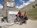 Na Col d'Izoard u vrcholového pilíře (2 360 m, převýšení 1 000 m)