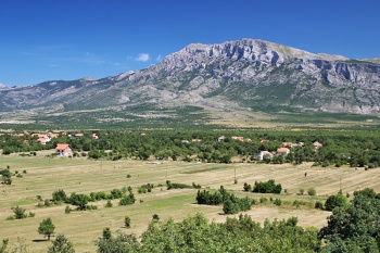 Dinara (Sinjal) – nejvyšší hora Chorvatska (1 831 m) na hraničním hřebeni s BiH 