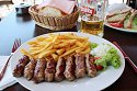 Čevapi v první restauraci za hranicí