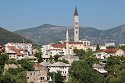 Město Mostar je neformálně rozdělené na křesťanskou a muslimskou část