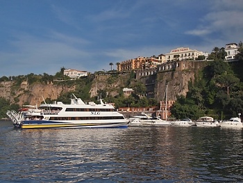 Sorrento – letovisko na impozantním lávovém útesu