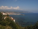 Výhled přes přístav v letovisku Marina di Casal Velino