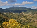 Lukánský Apenin s vysílačem nad sedlem Passo della Sellata